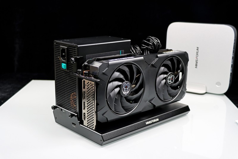 铭凡 X1 Pro-370 搭配原生OcuLink连接 9070 GRE 畅玩 3A 大作！