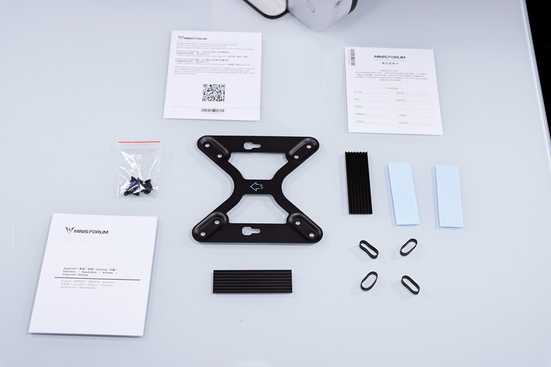 铭凡 X1 Pro-370 搭配原生OcuLink连接 9070 GRE 畅玩 3A 大作！