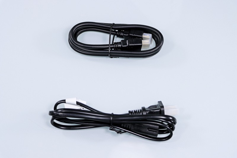 铭凡 X1 Pro-370 搭配原生OcuLink连接 9070 GRE 畅玩 3A 大作！