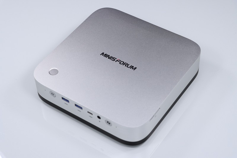 铭凡 X1 Pro-370 搭配原生OcuLink连接 9070 GRE 畅玩 3A 大作！