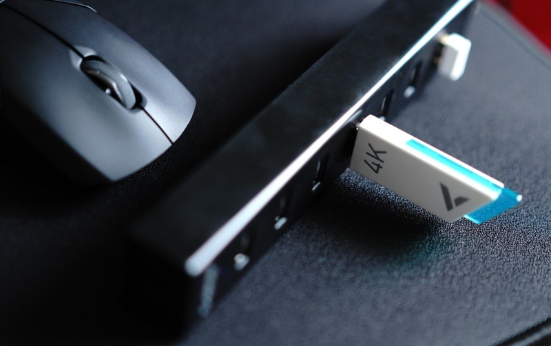 4KHz高回报率，0.25ms极速响应，国产卷王雷柏V2M接收qi体验