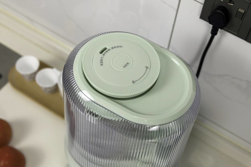 女朋友点名要的破壁机，安全无毒专业老牌的宫菱轻音高速破壁机真的好用吗？