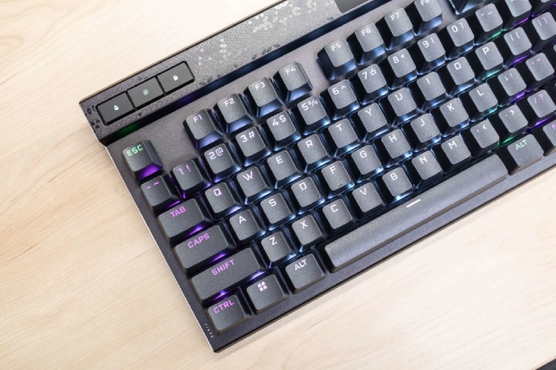 全新可调磁轴定义最强电竞海盗船k70maxrgb机械键盘