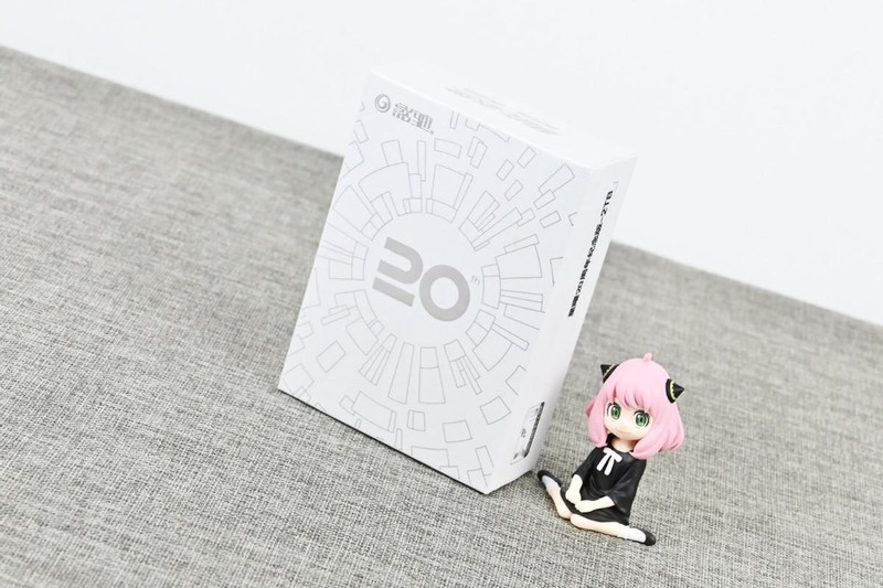 影驰星曜20周年纪念版2TB固态硬盘开箱试玩：全速E27方案