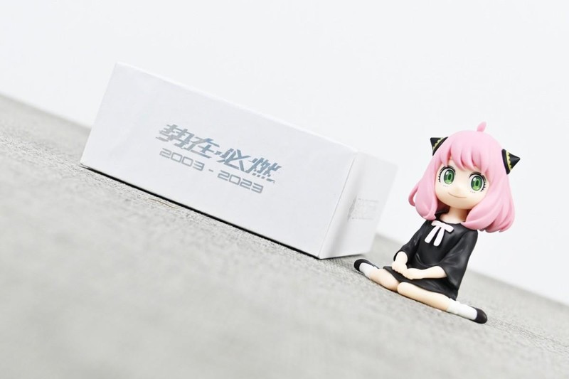 影驰星曜20周年纪念版2TB固态硬盘开箱试玩：全速E27方案