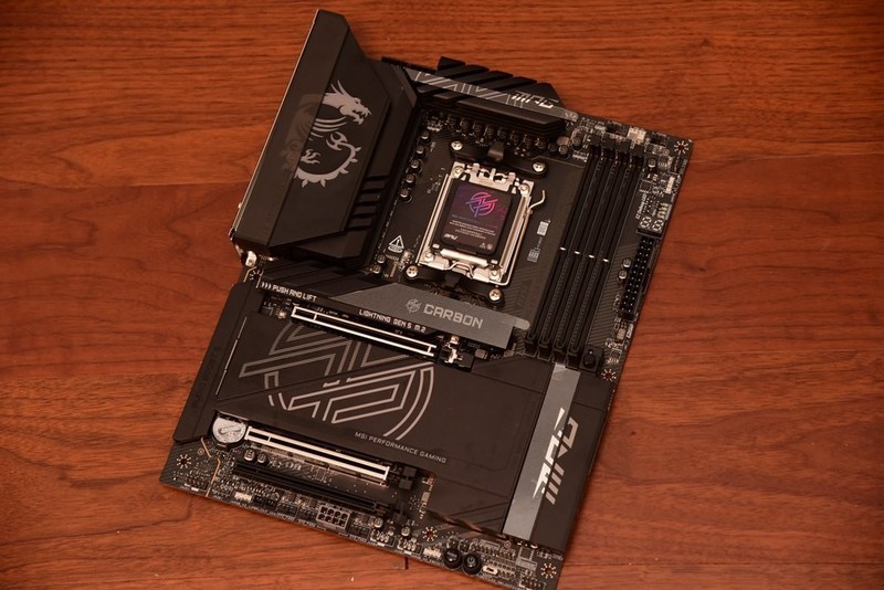 预算有限！打游戏选哪个？9600X PK 14600KF实战测试！