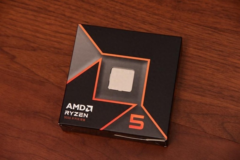 预算有限！打游戏选哪个？9600X PK 14600KF实战测试！