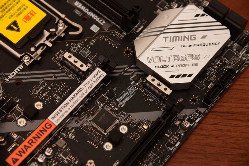 预算有限！打游戏选哪个？9600X PK 14600KF实战测试！