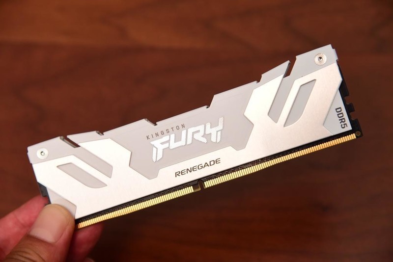 预算有限！打游戏选哪个？9600X PK 14600KF实战测试！