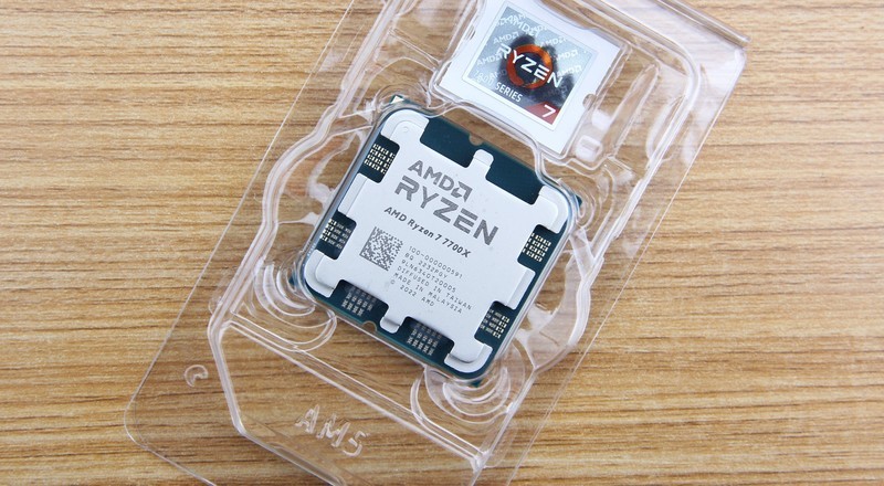 菜鸟也能轻松搞定锐龙7700X全核5.2G，百元四热管风冷意外称王