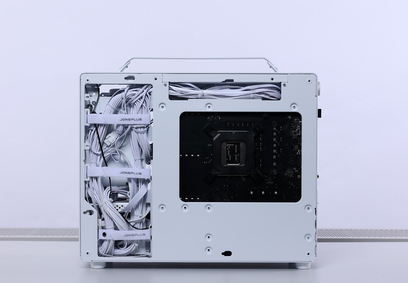 2024年2月主流M-ATX配置：14600K+4070Super搭配乔思伯Z20装机分享