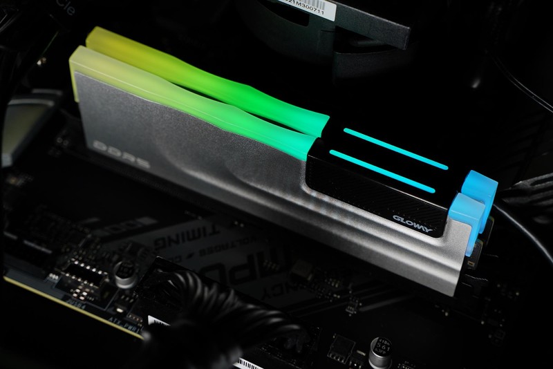 买6400频率内存白嫖变上8000 光威神武DDR5内存超频体验