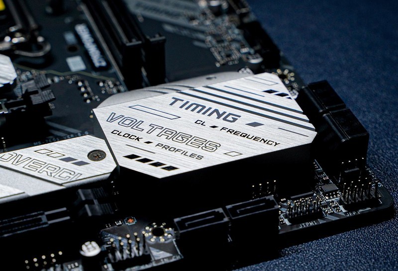 买6400频率内存白嫖变上8000 光威神武DDR5内存超频体验