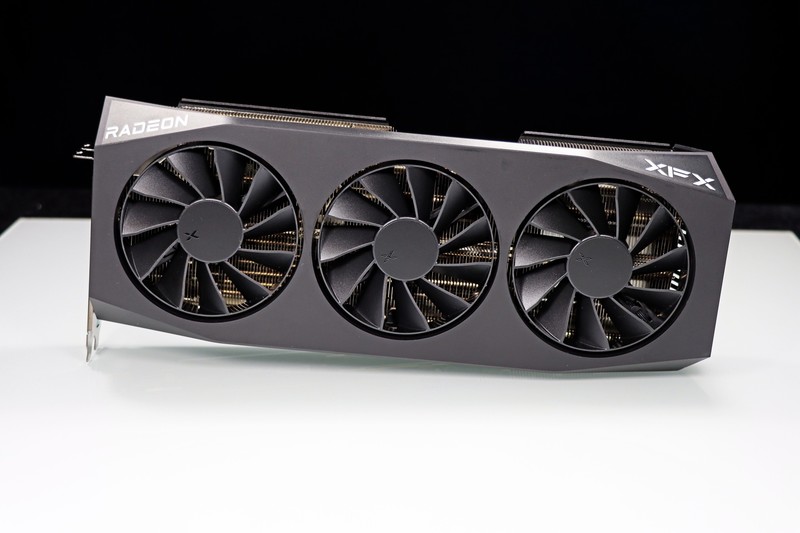 重塑 70 性价比荣光！AMD Radeon RX 9070 XT & RX 9070 首发评测