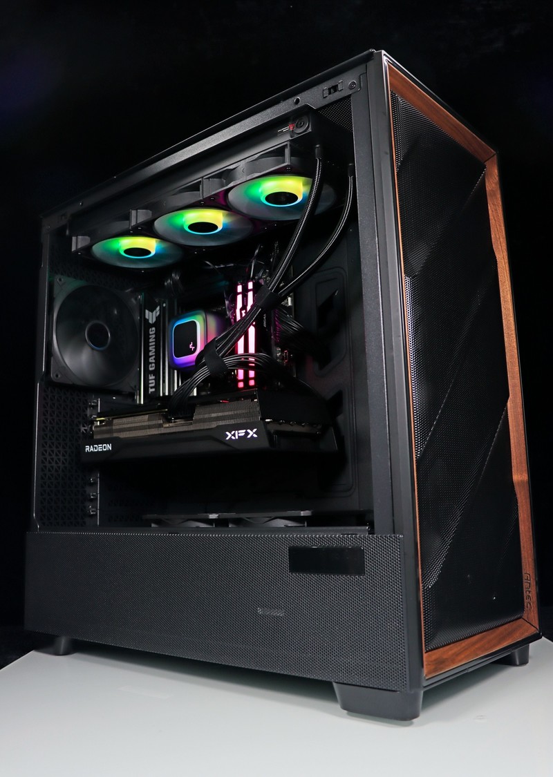 重塑 70 性价比荣光！AMD Radeon RX 9070 XT & RX 9070 首发评测