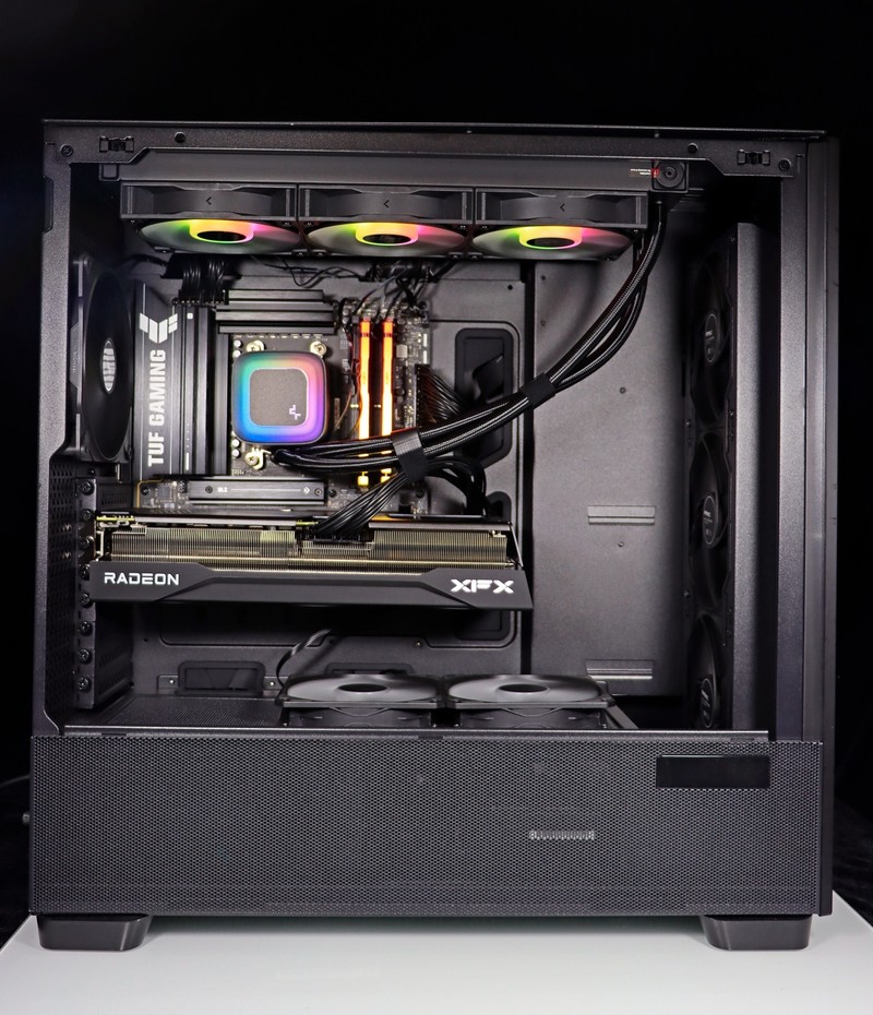 重塑 70 性价比荣光！AMD Radeon RX 9070 XT & RX 9070 首发评测