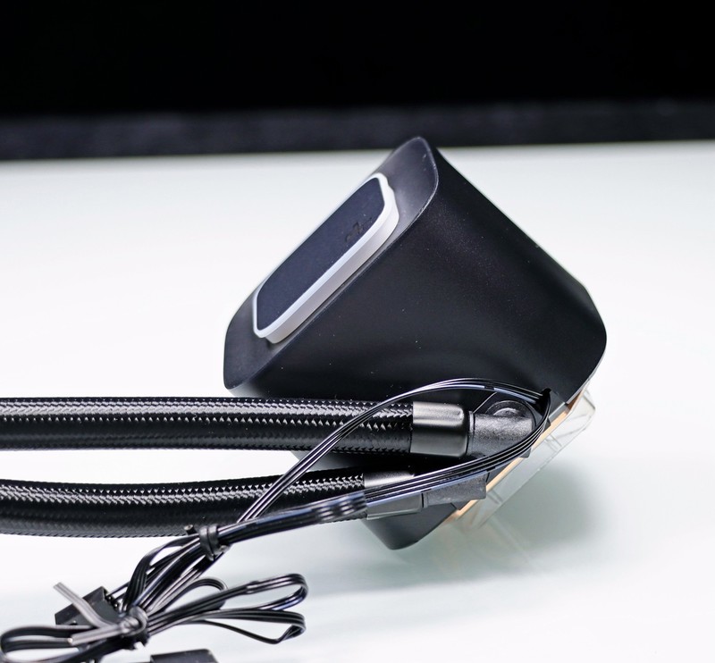 重塑 70 性价比荣光！AMD Radeon RX 9070 XT & RX 9070 首发评测