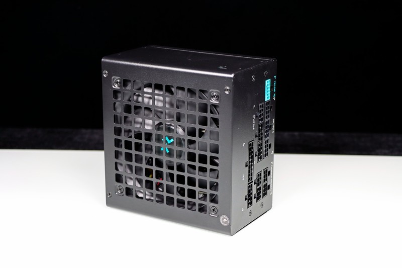 重塑 70 性价比荣光！AMD Radeon RX 9070 XT & RX 9070 首发评测