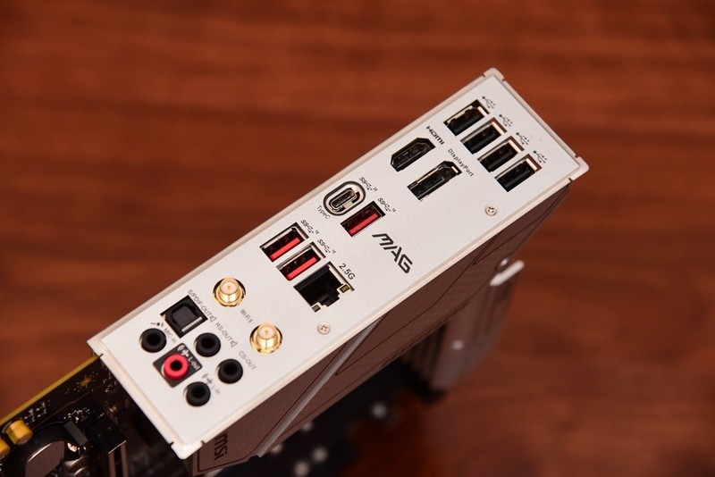 #外设# 移动SSD速度天花板！金士顿XS2000读写2000MB/S