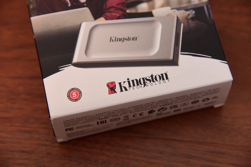 #外设# 移动SSD速度天花板！金士顿XS2000读写2000MB/S