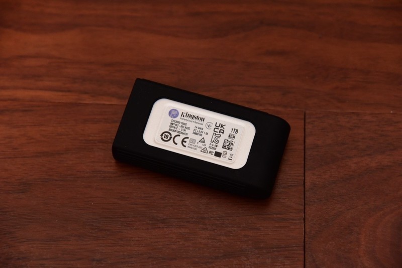 #外设# 移动SSD速度天花板！金士顿XS2000读写2000MB/S