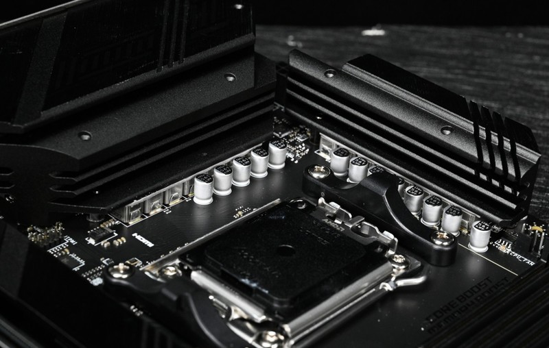 菜鸟也能轻松搞定锐龙7700X全核5.2G，百元四热管风冷意外称王