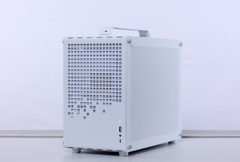 2024年2月主流M-ATX配置：14600K+4070Super搭配乔思伯Z20装机分享