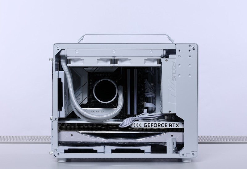 2024年2月主流M-ATX配置：14600K+4070Super搭配乔思伯Z20装机分享