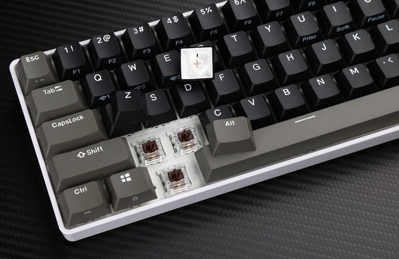 居家办公/游戏两不误，TT C360机械键盘+探索者X2无线鼠标推荐