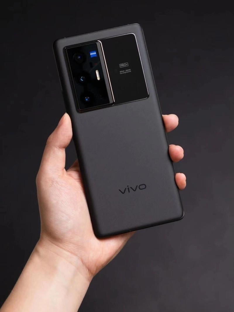 2022年手机选购攻略：4500~5500元价位旗舰级国产机如何选？