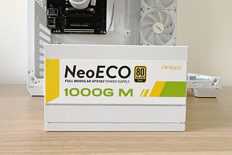 个头高颜值高散热好，恩杰NZXT H7 FLOW 机箱装机体验来了