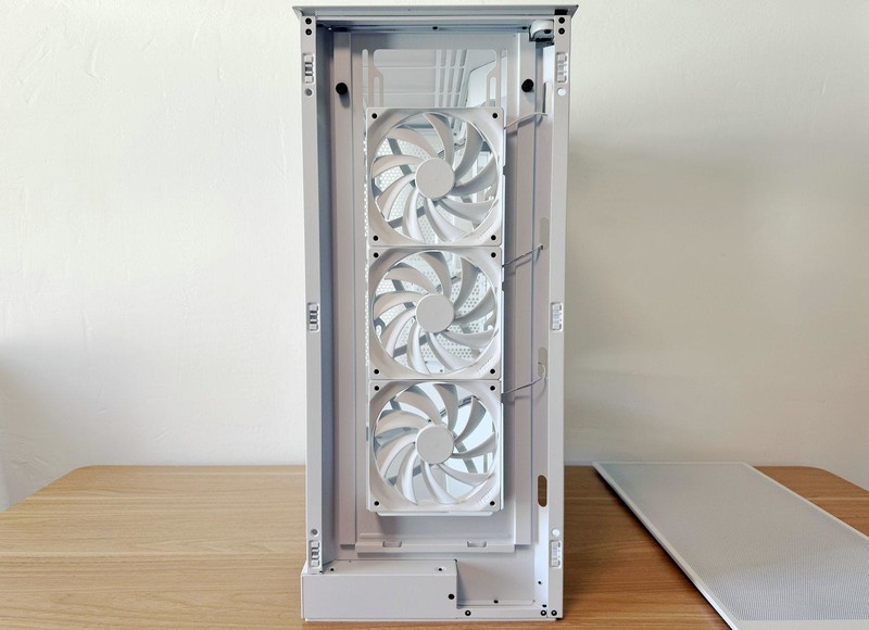 个头高颜值高散热好，恩杰NZXT H7 FLOW 机箱装机体验来了