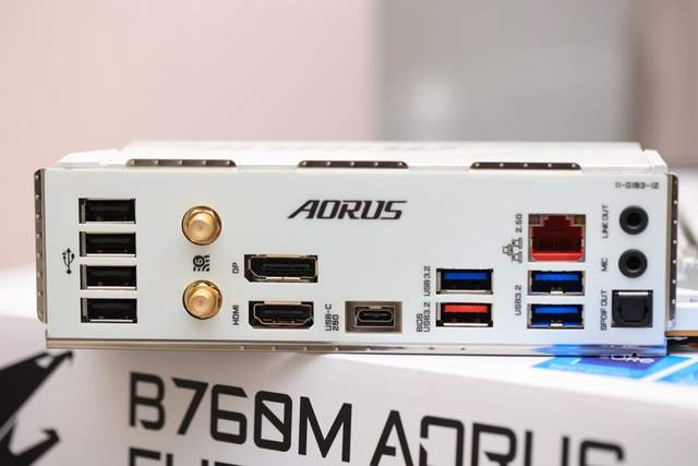 不仅是白色海景房还有强劲性能，技嘉B760M冰雕+14700KF装机体验