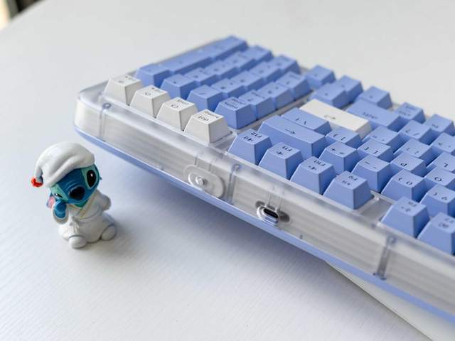 年轻人的第一把AI 客制化键盘，罗技琥珀系列K98M首发体验分享