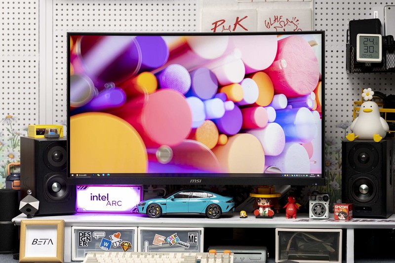 一键切换160Hz和320Hz，MAG 321CUPDF黑刃电竞显示器使用体验