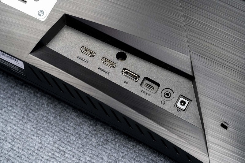 一键切换160Hz和320Hz，MAG 321CUPDF黑刃电竞显示器使用体验