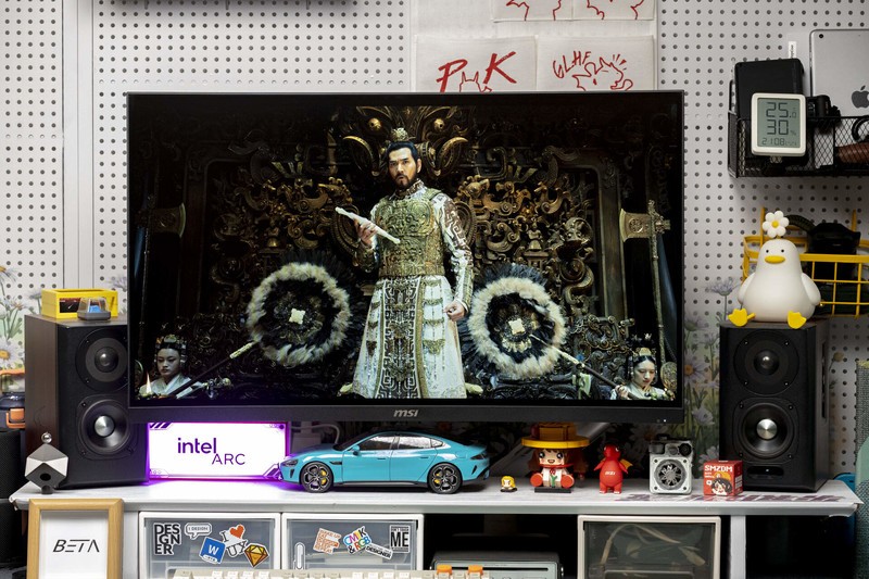 一键切换160Hz和320Hz，MAG 321CUPDF黑刃电竞显示器使用体验