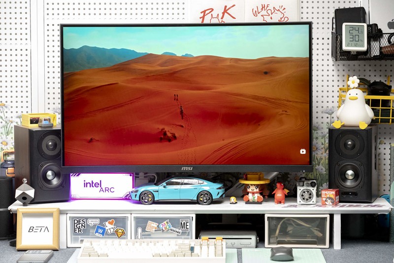 一键切换160Hz和320Hz，MAG 321CUPDF黑刃电竞显示器使用体验