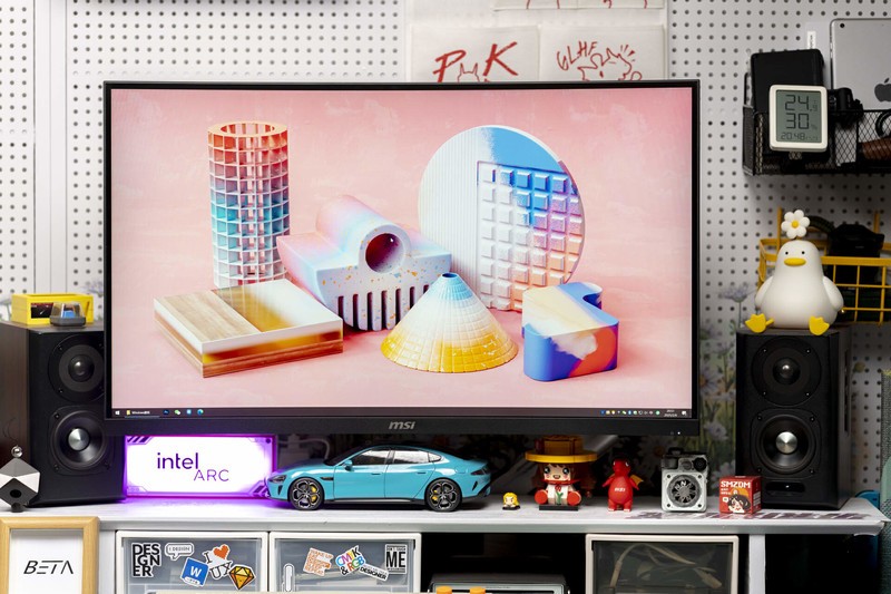 一键切换160Hz和320Hz，MAG 321CUPDF黑刃电竞显示器使用体验