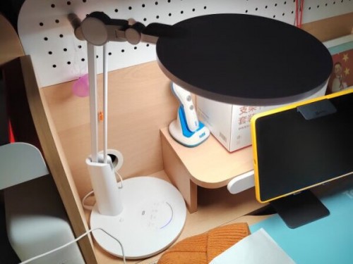 学生护眼灯品牌排行前十名分享：小学生护眼灯哪个牌子好用又实惠