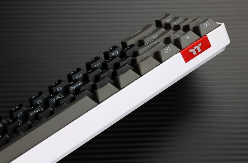 居家办公/游戏两不误，TT C360机械键盘+探索者X2无线鼠标推荐