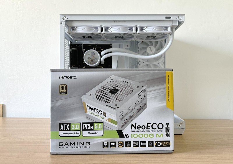 个头高颜值高散热好，恩杰NZXT H7 FLOW 机箱装机体验来了