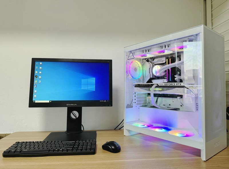 个头高颜值高散热好，恩杰NZXT H7 FLOW 机箱装机体验来了