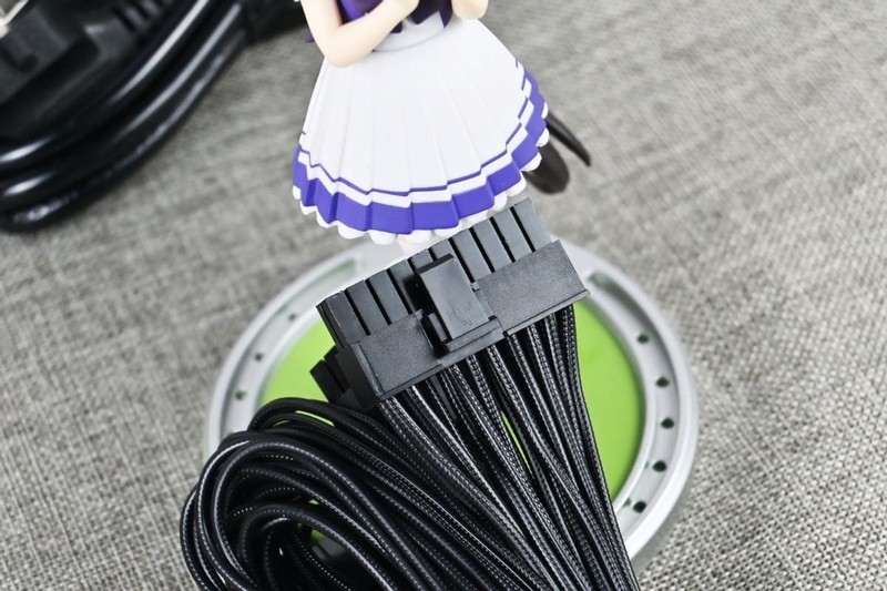 九州风神PQ1000P白金统治者全模组电源开箱：实在的高效率千瓦