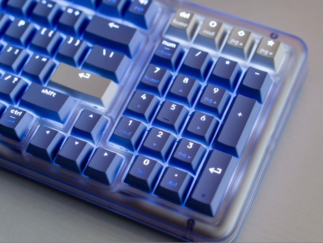 年轻人的第一把AI 客制化键盘，罗技琥珀系列K98M首发体验分享