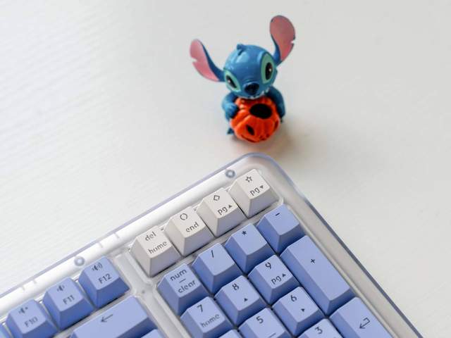 年轻人的第一把AI 客制化键盘，罗技琥珀系列K98M首发体验分享