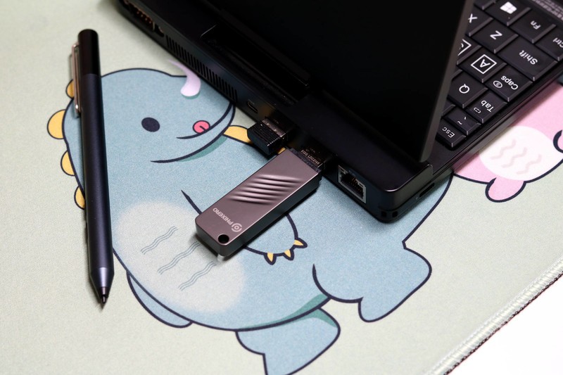 传统U盘的“劲敌”来了，一样的体积10倍的性能，斐数固态U盘体验