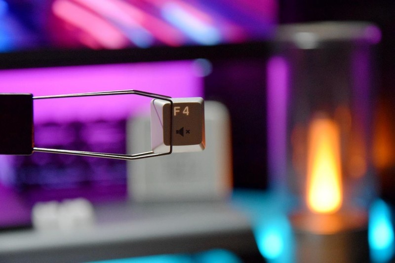 游戏外设党福音，钛度K850彩戏师，全键热插拔的百元机械键盘