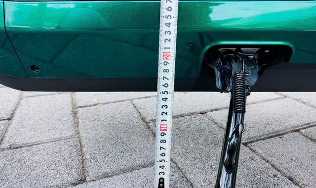 号称优化N系列所有短板，九号M95C电摩评测：107km+解决死亡摇摆