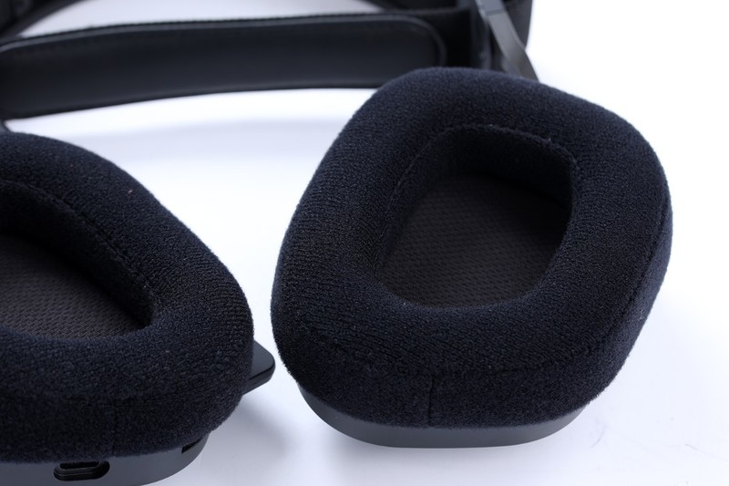 有钱就能任性！美商海盗船K100 AIR 无线机械键盘+ HS80 无线耳机